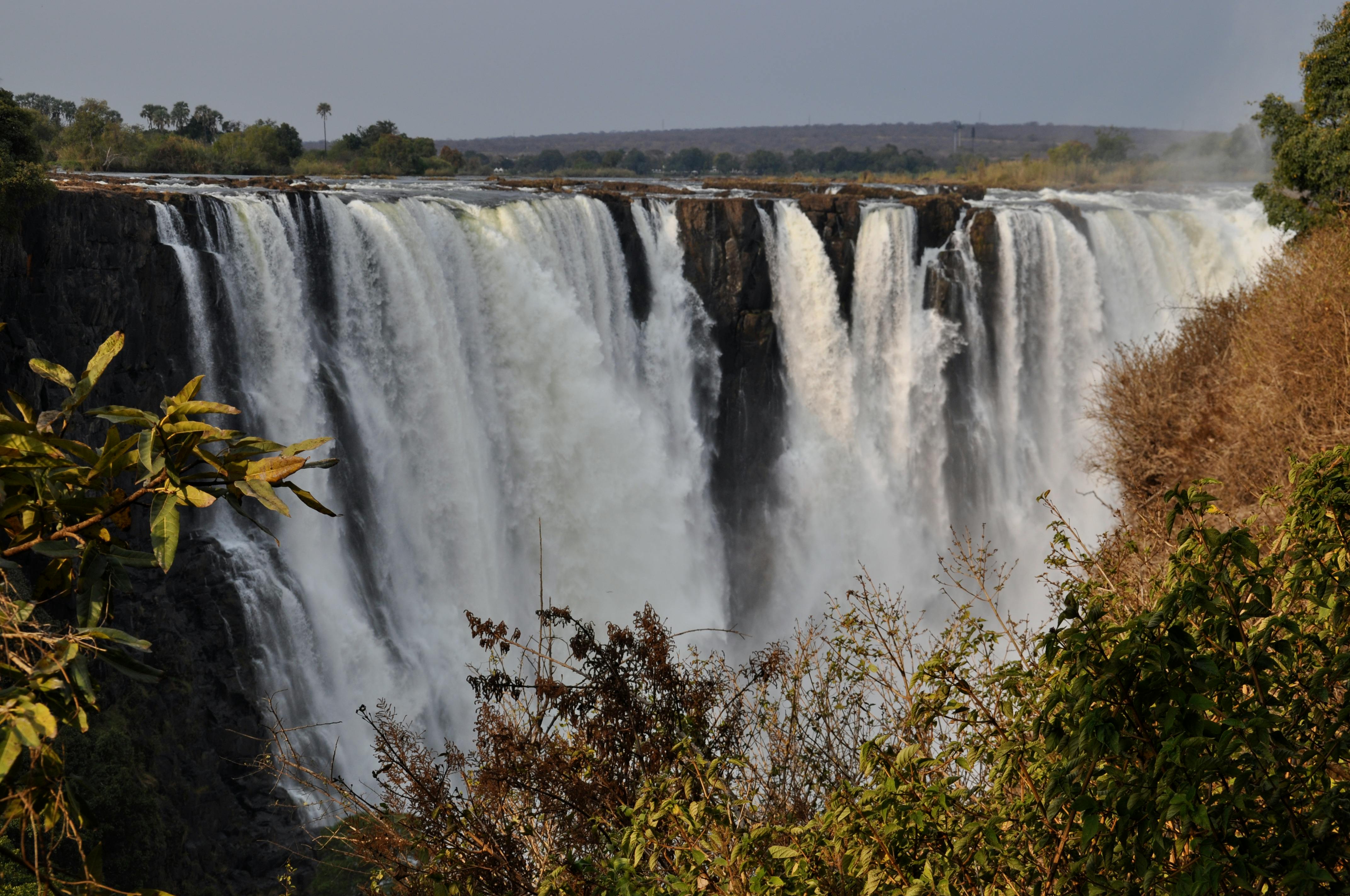 VICTORIA FALLS & CHOBE – 03 DAYS